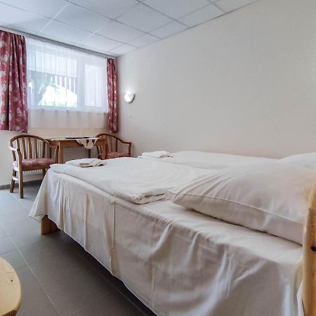 Thermal Motel 키슈쿤머이셔 외부 사진