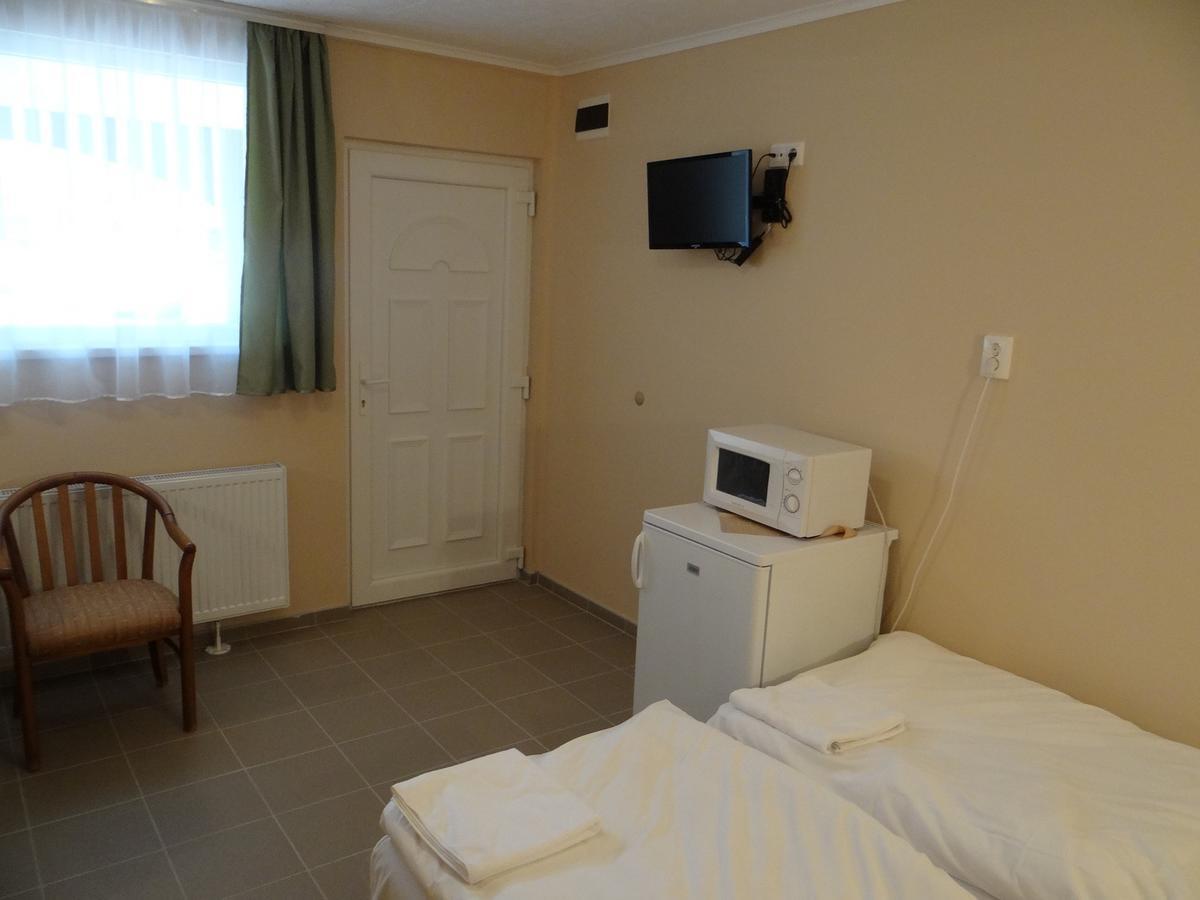 Thermal Motel 키슈쿤머이셔 외부 사진